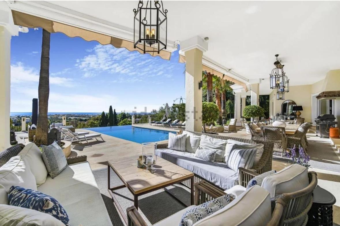 El Herrojo Luxe Retreat By Host Lovers เบนาบีส ภายนอก รูปภาพ
